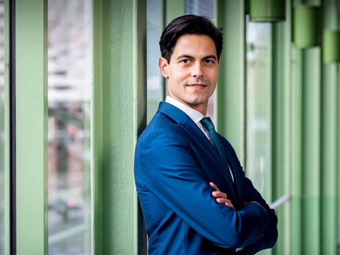 Aυτός είναι ο σύντροφος του Rob Jetten, του πρώτου ανοιχτά gay πρωθυπουργού της Ολλανδίας