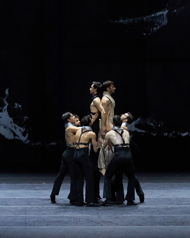 Χορός με τη σκιά μου