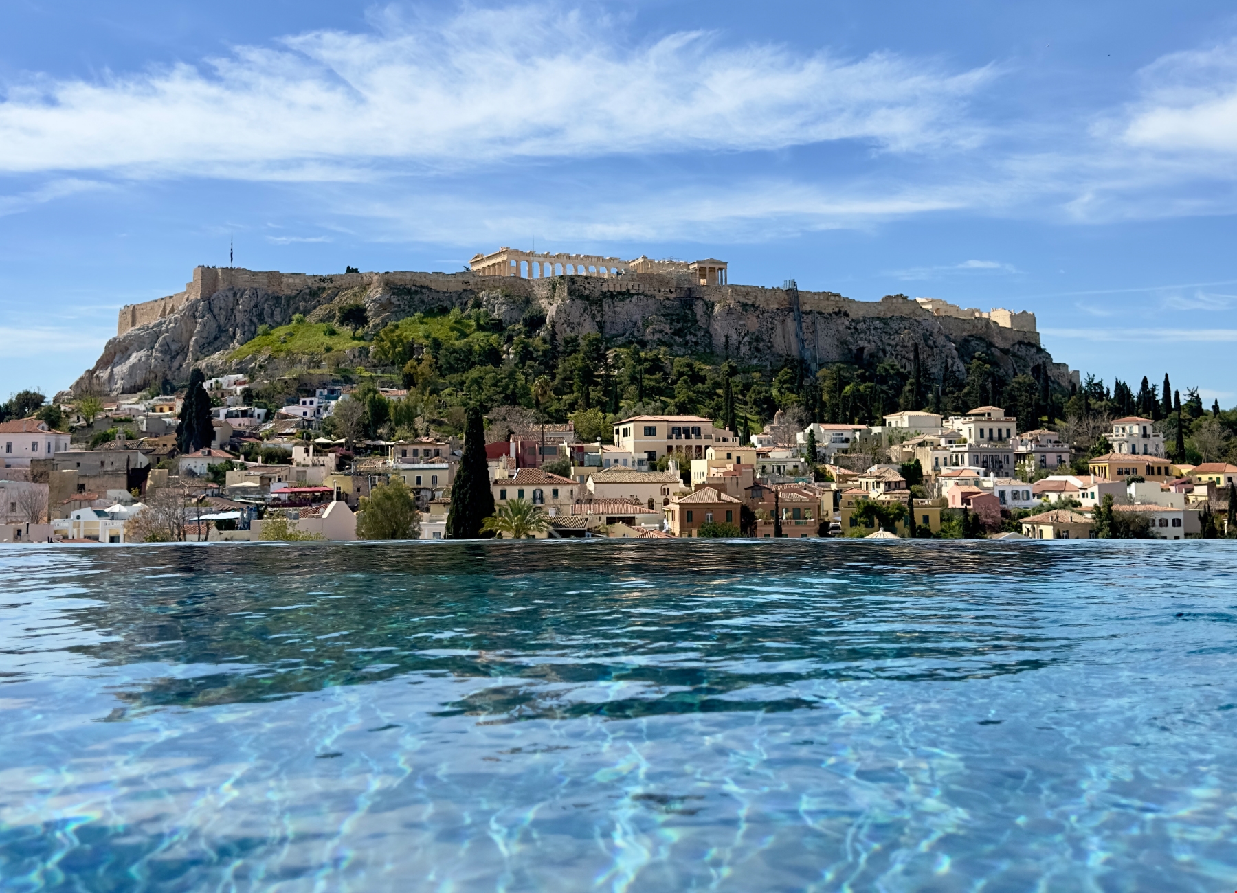 Το THE DOLLI ψηφίστηκε ως το No.1 ξενοδοχείο στην Ελλάδα - και ένα από τα καλύτερα στον κόσμο