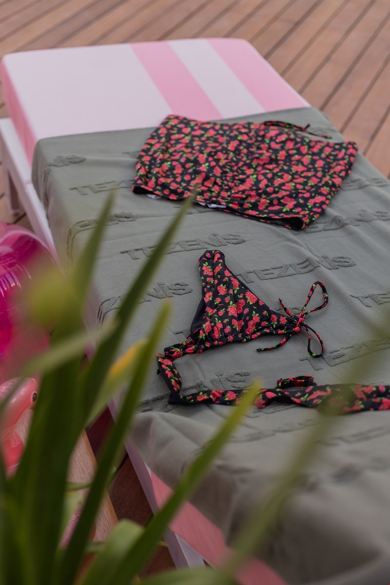 Tezenis