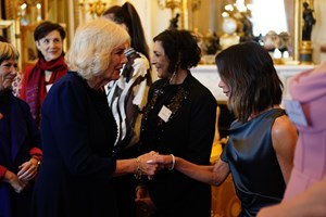 Family reunion για τη βασίλισσα Καμίλα, τον πρώην της σύζυγο και τα παιδιά τους - εικόνα 4