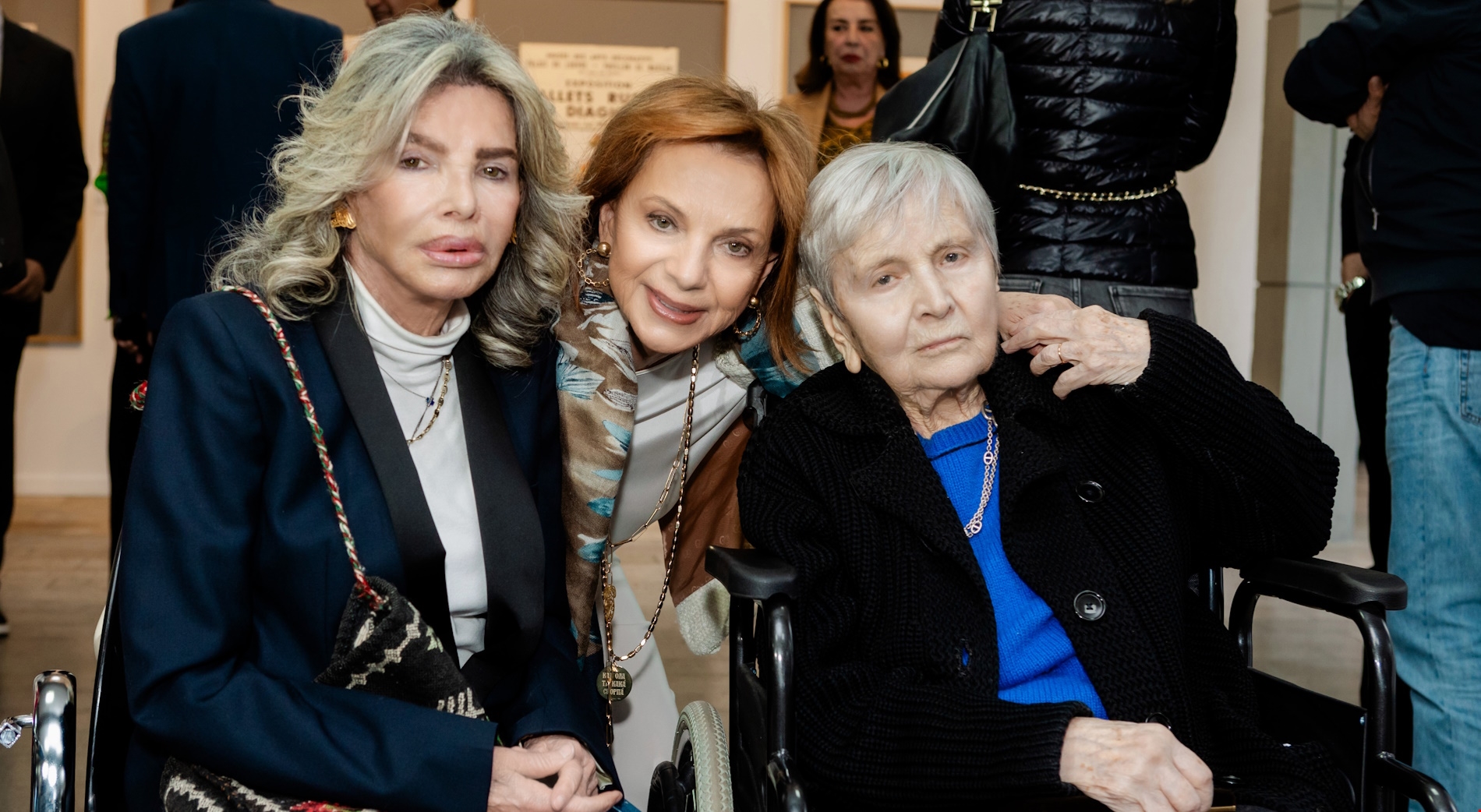 Μαρέβα Μητσοτάκη | Σπάνια εμφάνιση της μητέρας της, Ήβης Γόντικα στο Μουσείο Ακρόπολης