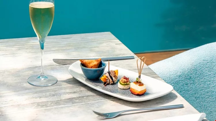 Πώς το Ozempic αρχίζει να επηρεάζει τις εξόδους και την κοινωνική μας ζωή