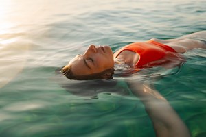 Tanning Galore | Τα αντηλιακά λάδια που θα σου χαρίσουν τροπικό μαύρισμα και προστασία - εικόνα 2