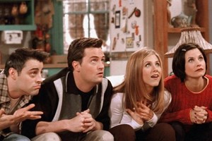 Friends | Ρούχα των πρωταγωνιστών και αντικείμενα του πλατό βγαίνουν σε δημοπρασία - εικόνα 4