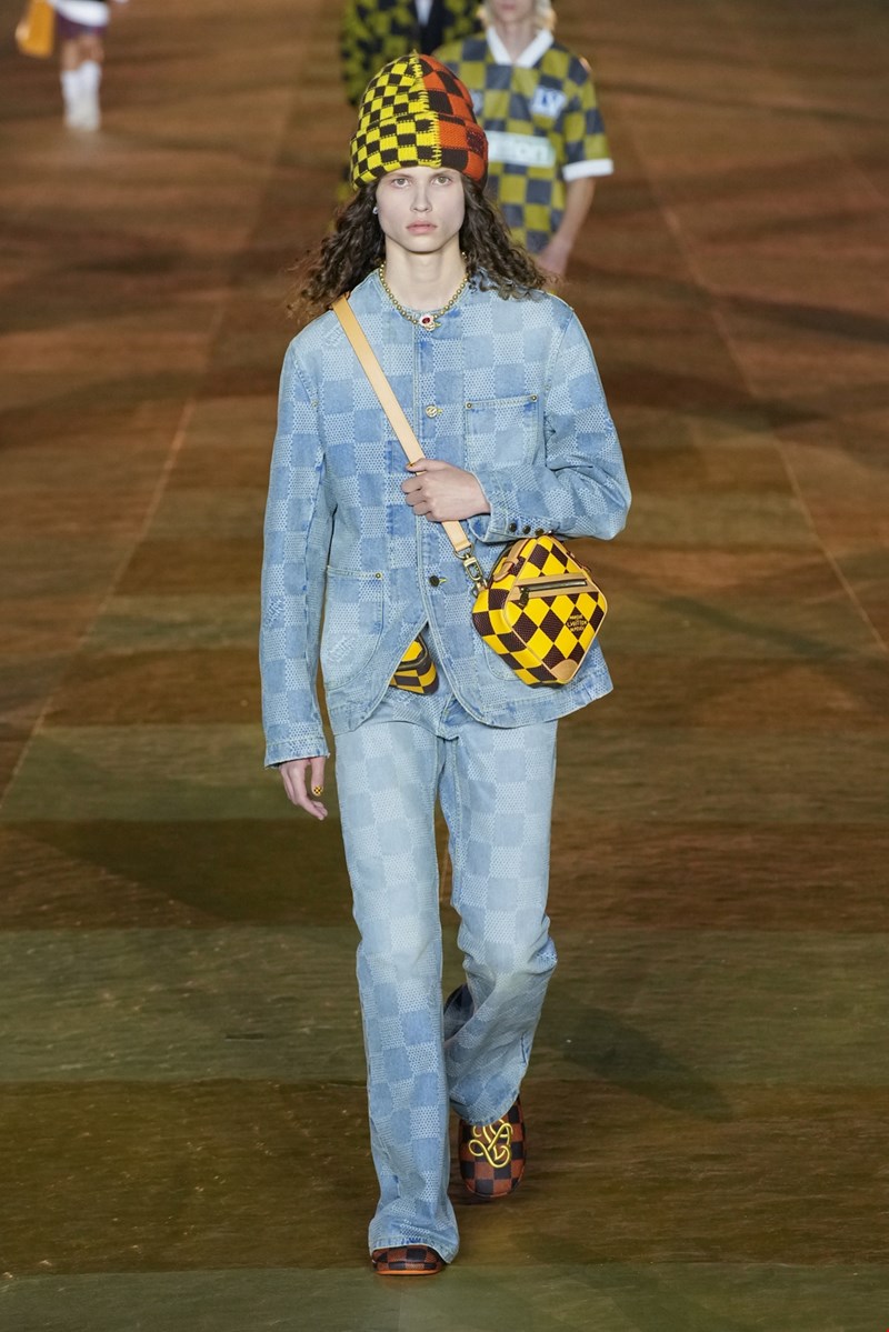Vuitton m S24