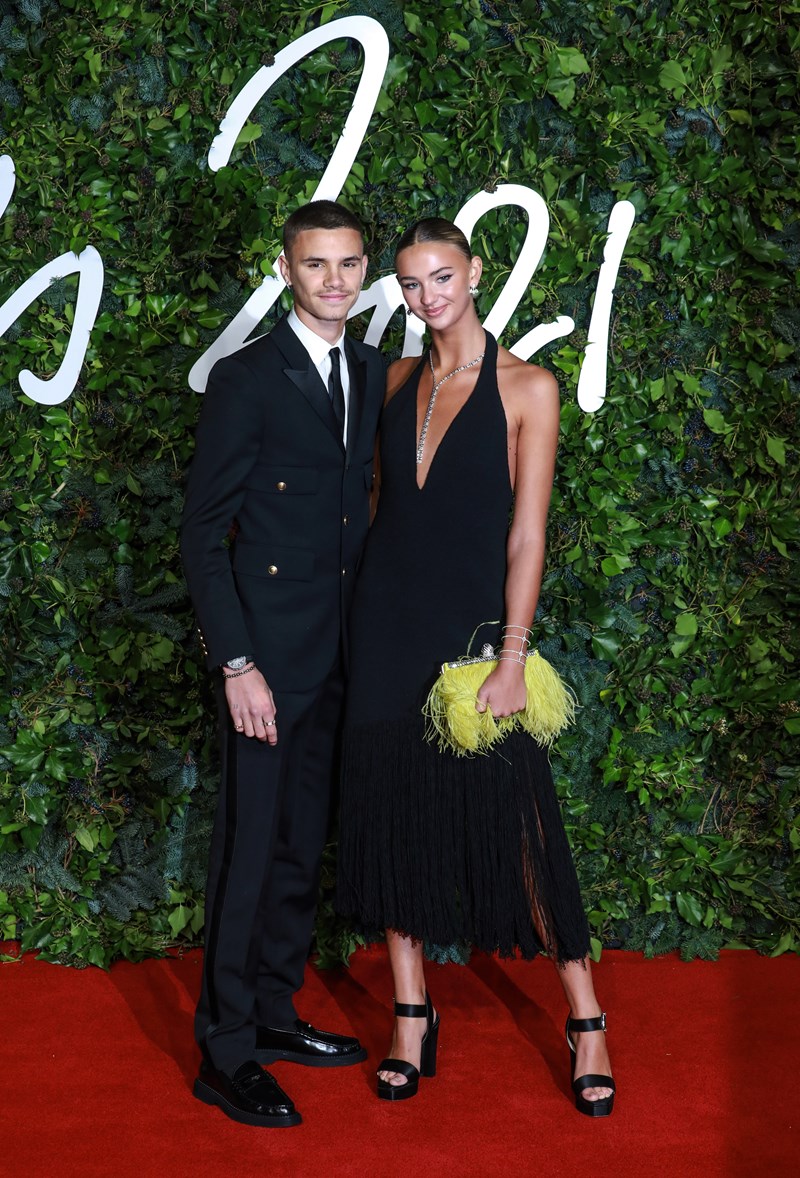 Romeo Beckham, Mia Regan