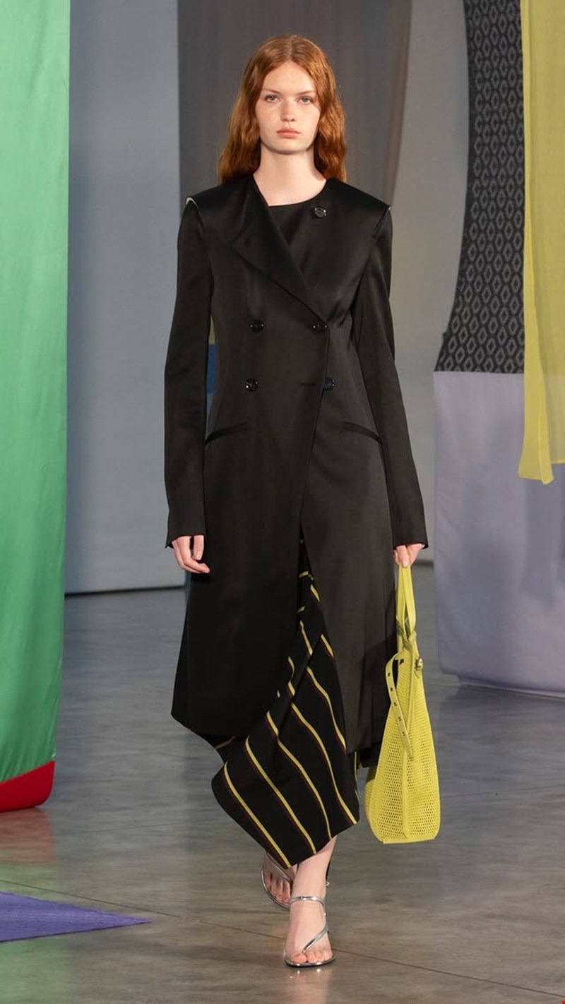 Instagram @proenzaschouler
