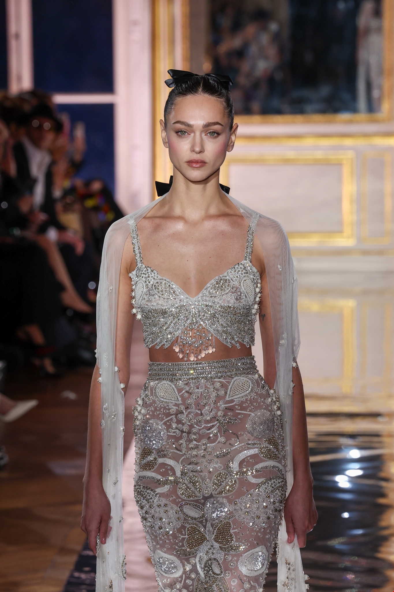 Αυτό το κλασικό λάθος στην εφαρμογή του concealer ίσως ευθύνεται για τους έντονους μαύρους κύκλους σου - εικόνα 1