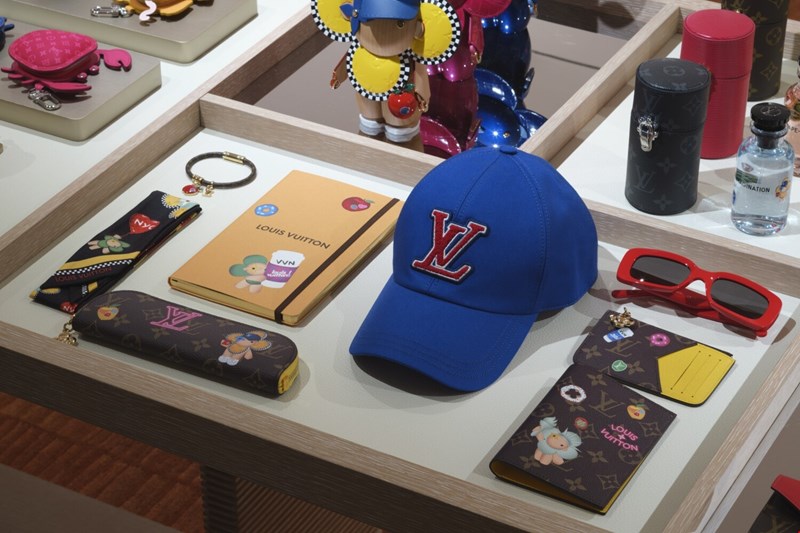 louis vuitton