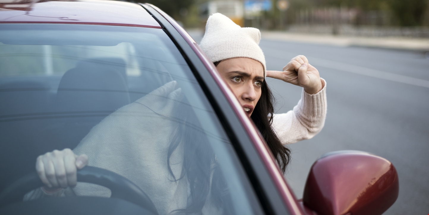 Η κουλτούρα της αγένειας και πώς να ξαναφέρουμε τους καλούς τρόπους στη ζωή μας