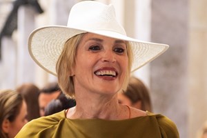Η 67χρονη Sharon Stone έβγαινε με διάσημο ράπερ 16 χρόνια μικρότερό της - εικόνα 1