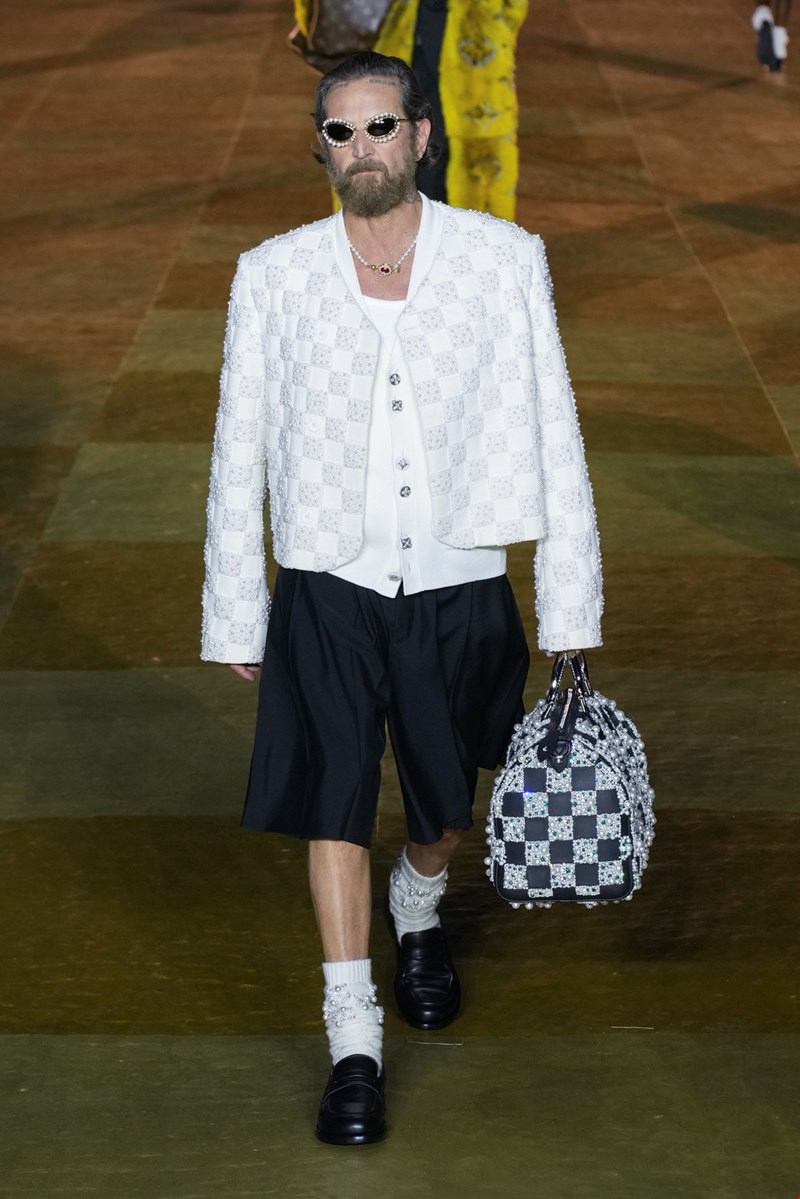 Vuitton m S24