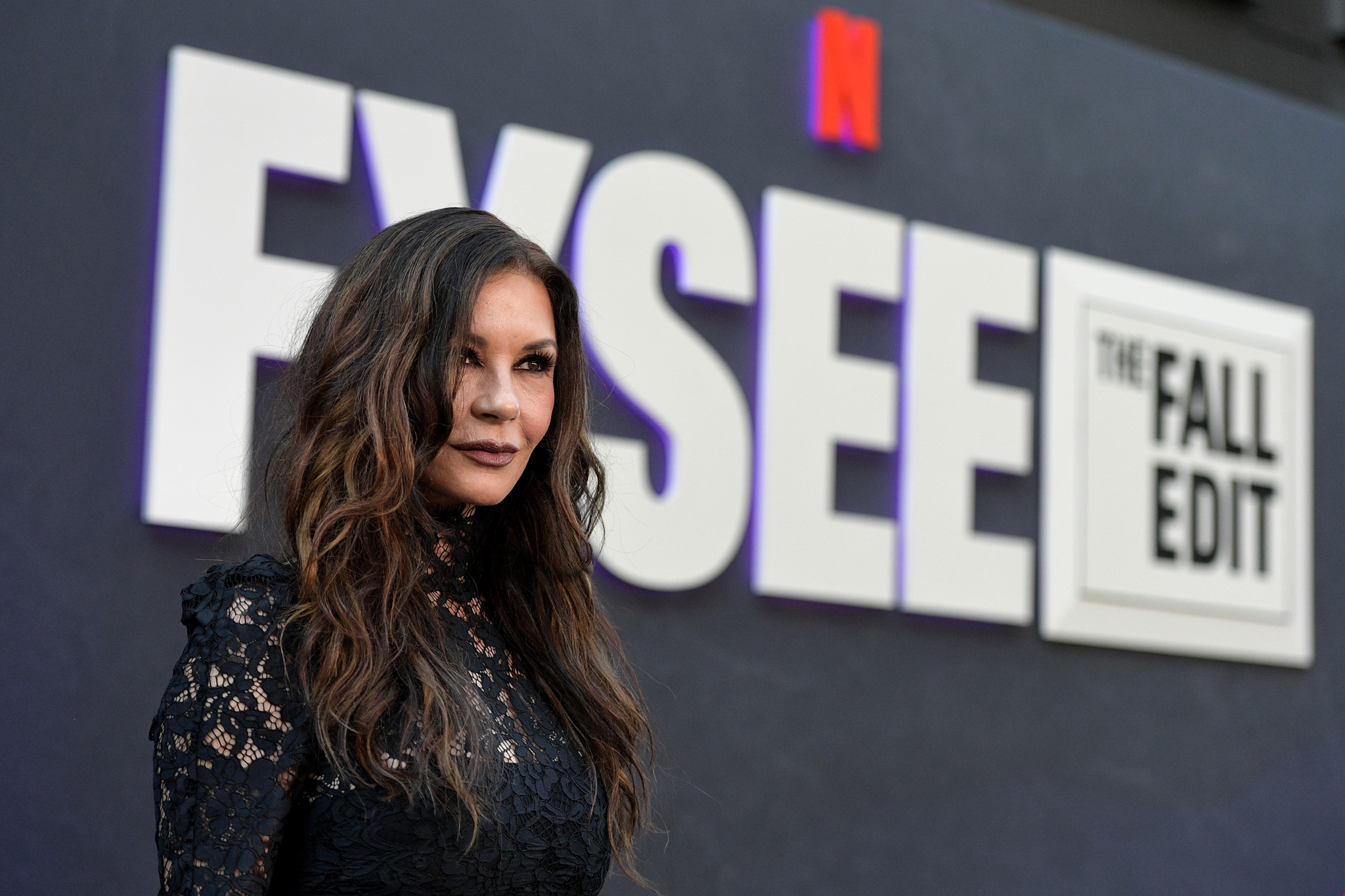 Άρωμα 90s | Η σπάνια φωτογραφία του Michael Douglas με την Catherine Zeta Jones πριν από 26 χρόνια - εικόνα 1