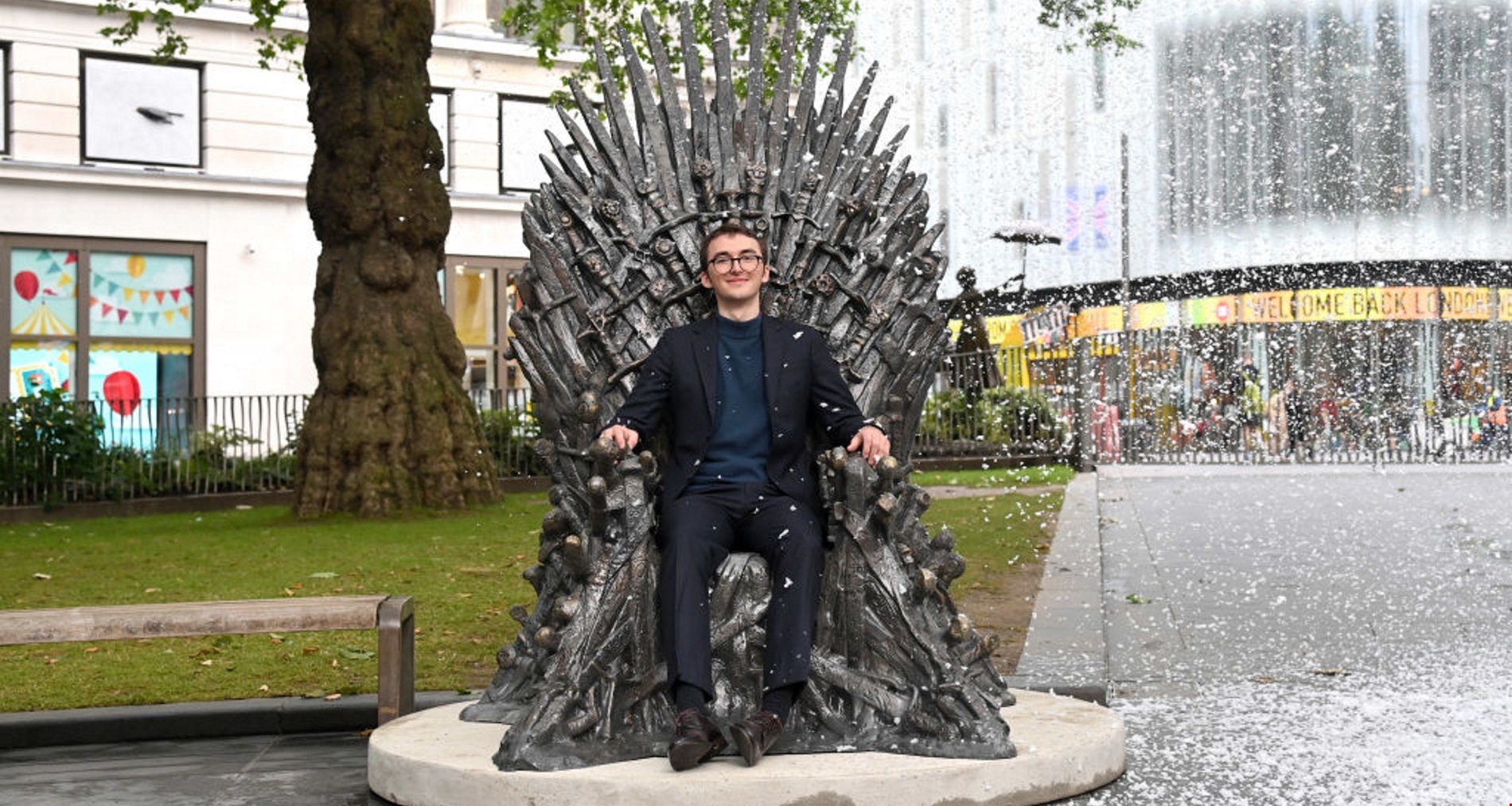 O glam γάμος του Bran από το Game of Thrones