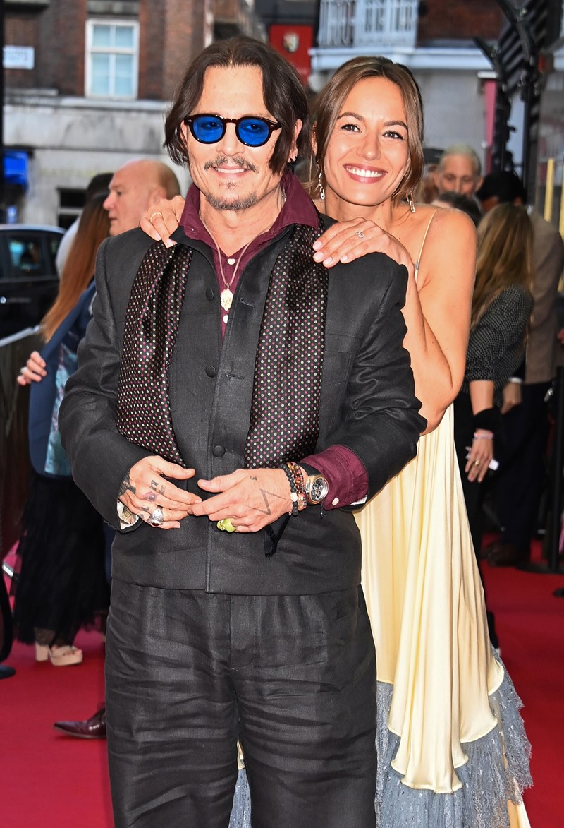 johnny depp antonia desplat