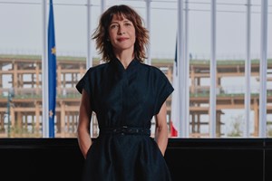 Dior Fall 2025 | Τα celebrity looks που έκλεψαν την παράσταση στο front row του show - εικόνα 1