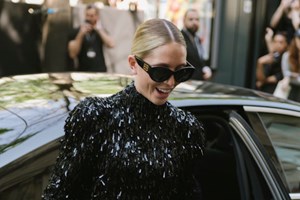 Η Μαρία Ολυμπία Ντε Γκρες σε βραδινή έξοδο με γοητευτικό συνοδό - εικόνα 1