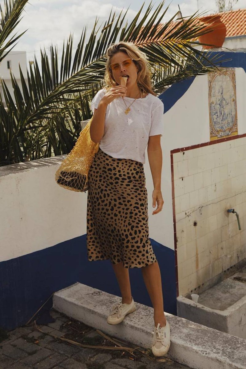 σατέν φούστα