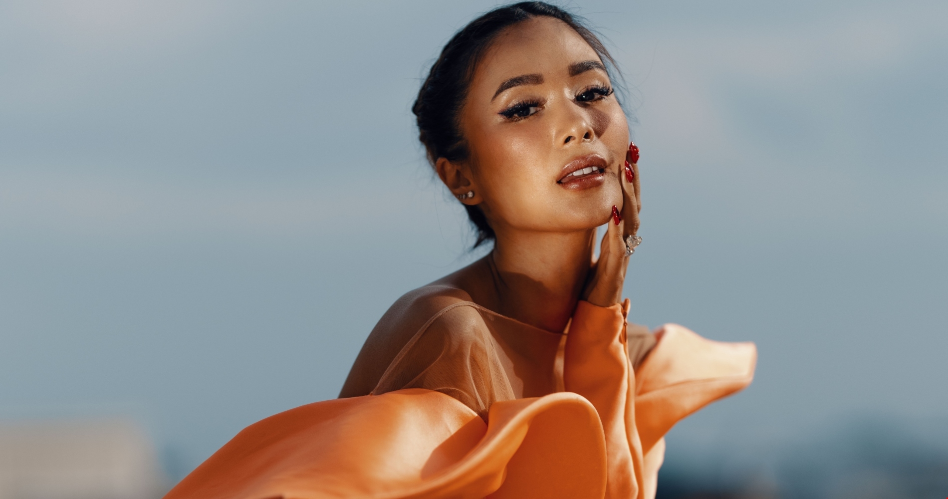 11 pro tips για μακιγιάζ που δεν λιώνει ακόμα και στις πιο υψηλές θερμοκρασίες - εικόνα 1