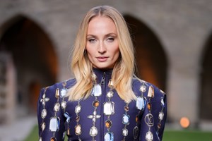 Γιατί η επανένωση της Sophie Turner και του Kit Harington κάνει τους θαυμαστές τους να νιώθουν άβολα - εικόνα 1