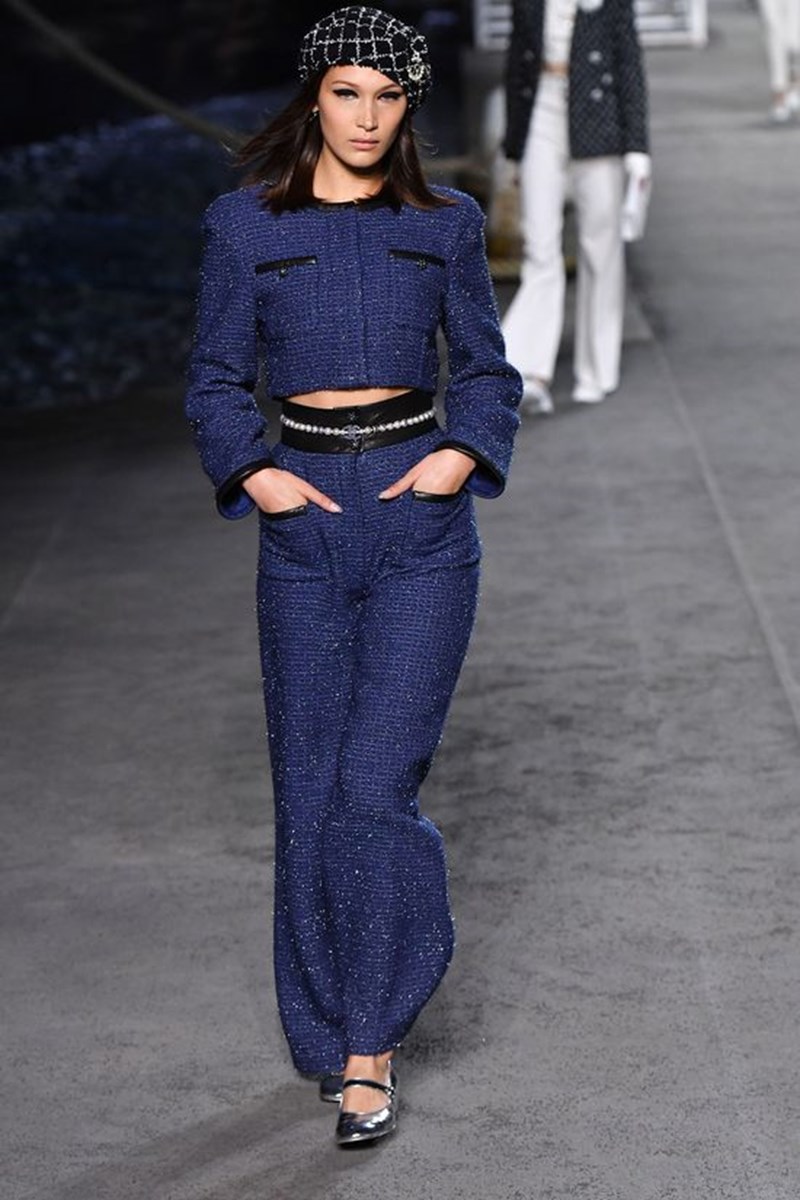 Chanel Resort '19: Μια κρουαζιέρα στον ωκεανό του navy chic