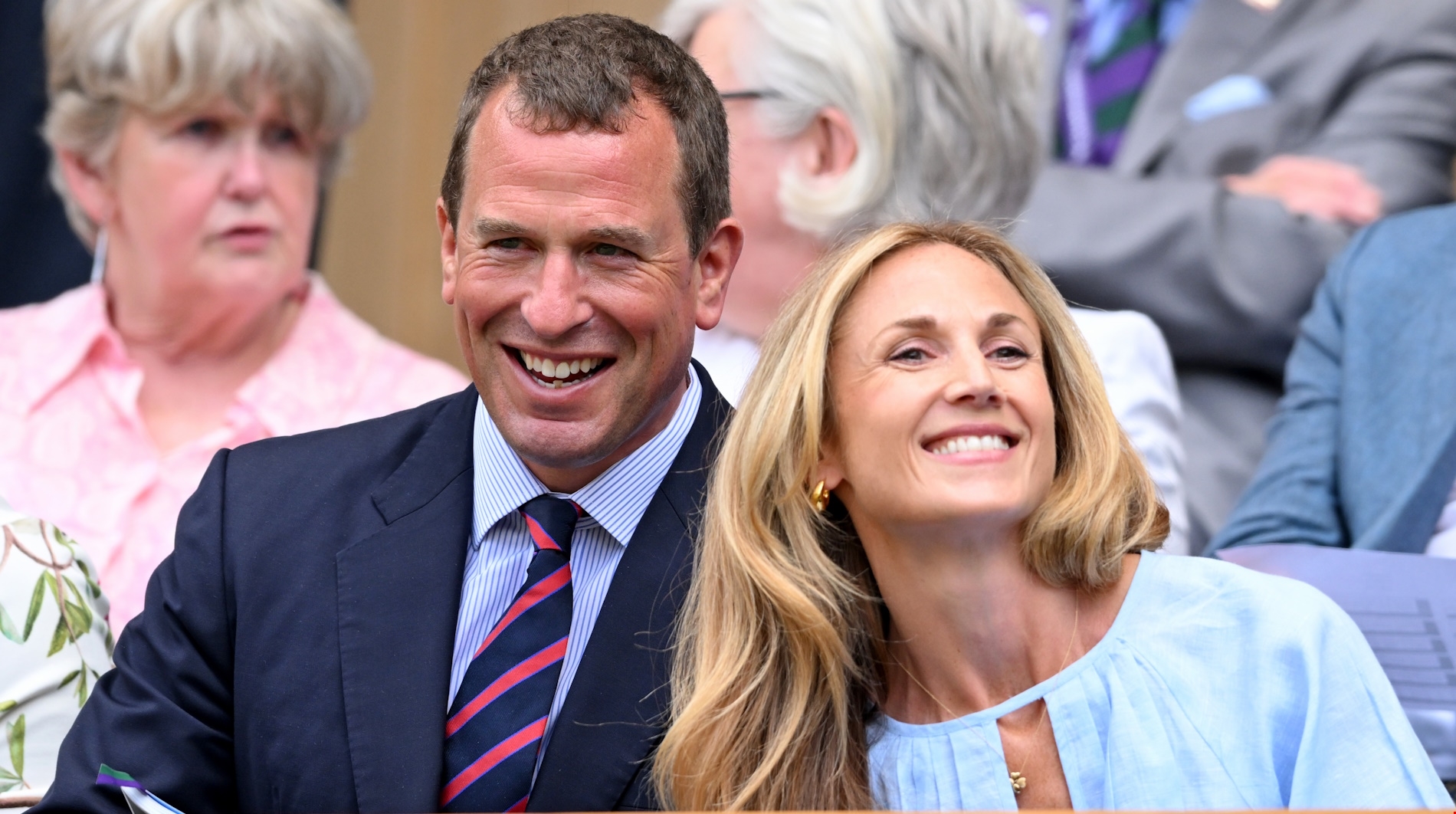 Peter Phillips & Ηarriet Sperling | Γιατί έσπασαν το πρωτόκολλο στο βασιλικό θεωρείο του Wimbledon;