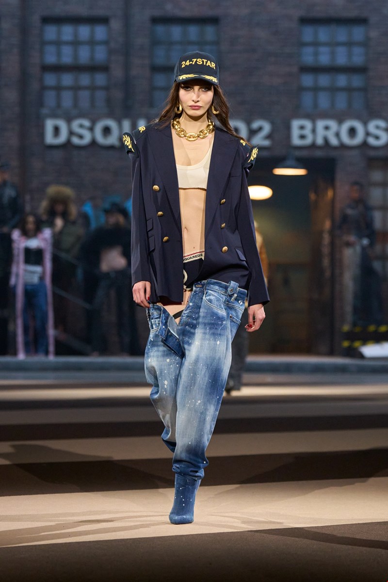 Dsquared2