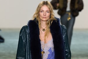 Το βελούδο επέστρεψε | Πώς θα υιοθετήσεις την τάση που προτείνουν οι οίκοι για τη σεζόν Φθινόπωρο/Χειμώνας 2025-2026 - εικόνα 3