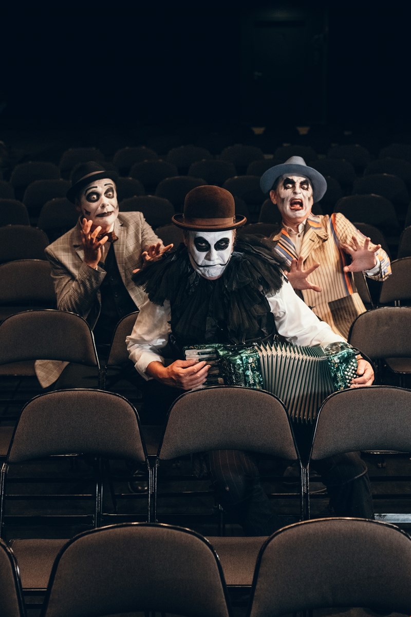 Tiger Lillies