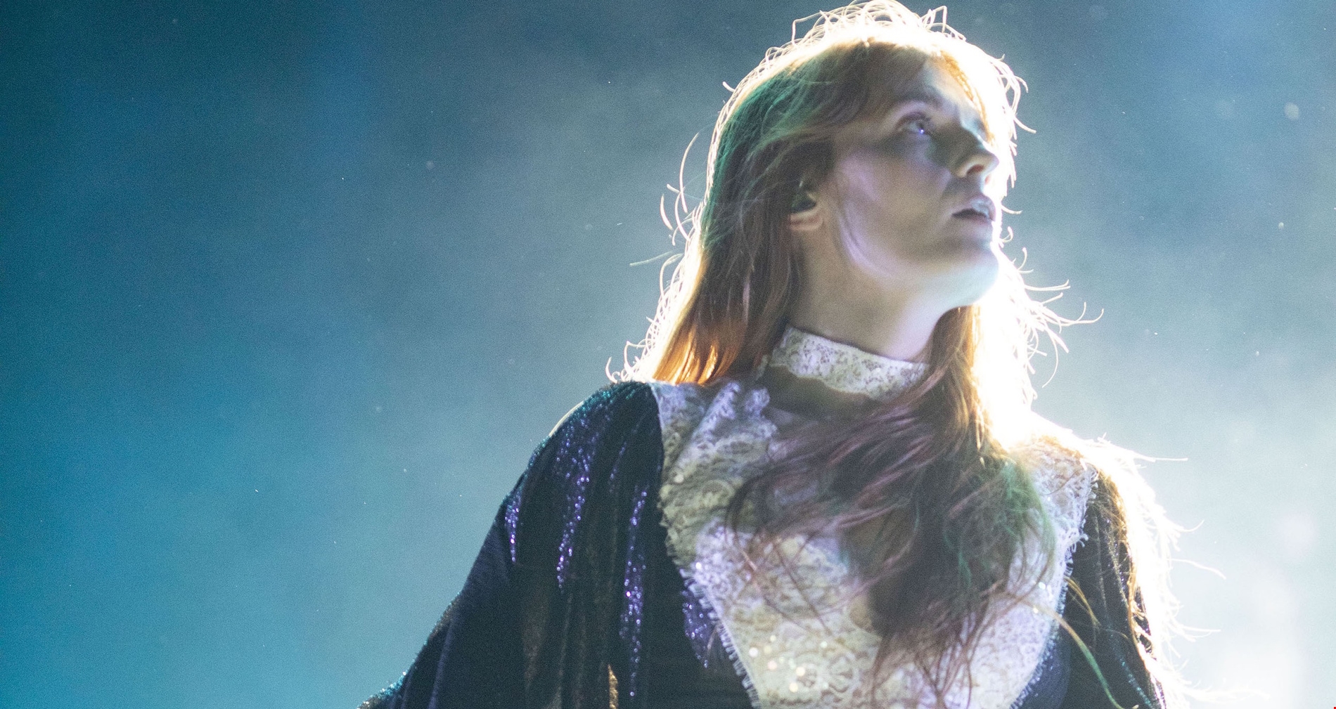 Florence Welch | Υποβλήθηκε σε επείγουσα χειρουργική επέμβαση που της έσωσε τη ζωή