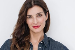 Pinpoint Concealing | Η γαλλική τεχνική για να καλύψεις τα σπυράκια χωρίς να φορέσεις make-up - εικόνα 2