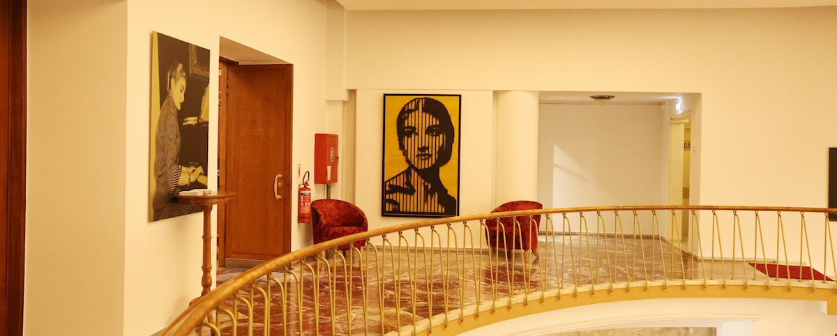 Ένα νέο πορτρέτο της Μαρίας Καλλάς τοποθετείται στο Ολύμπια Δημοτικό Μουσικό Θέατρο