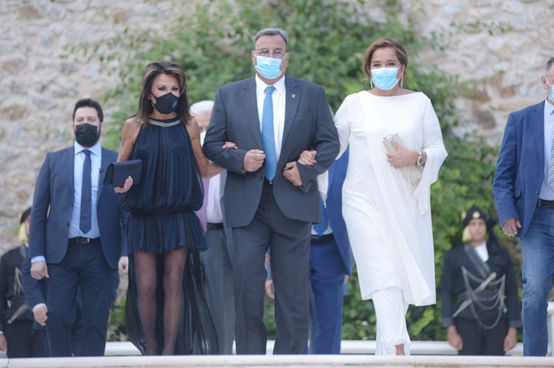 Γιάννα Αγγελοπούλου Ντόρα Μπακογιάννη