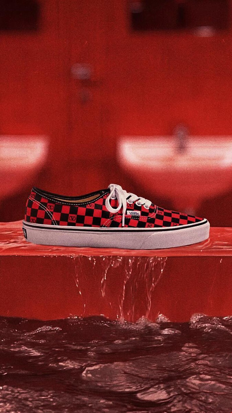 Valentino Garavani x Vans ή αλλιώς όταν η υψηλή μόδα συναντά τα skate parks - εικόνα 2