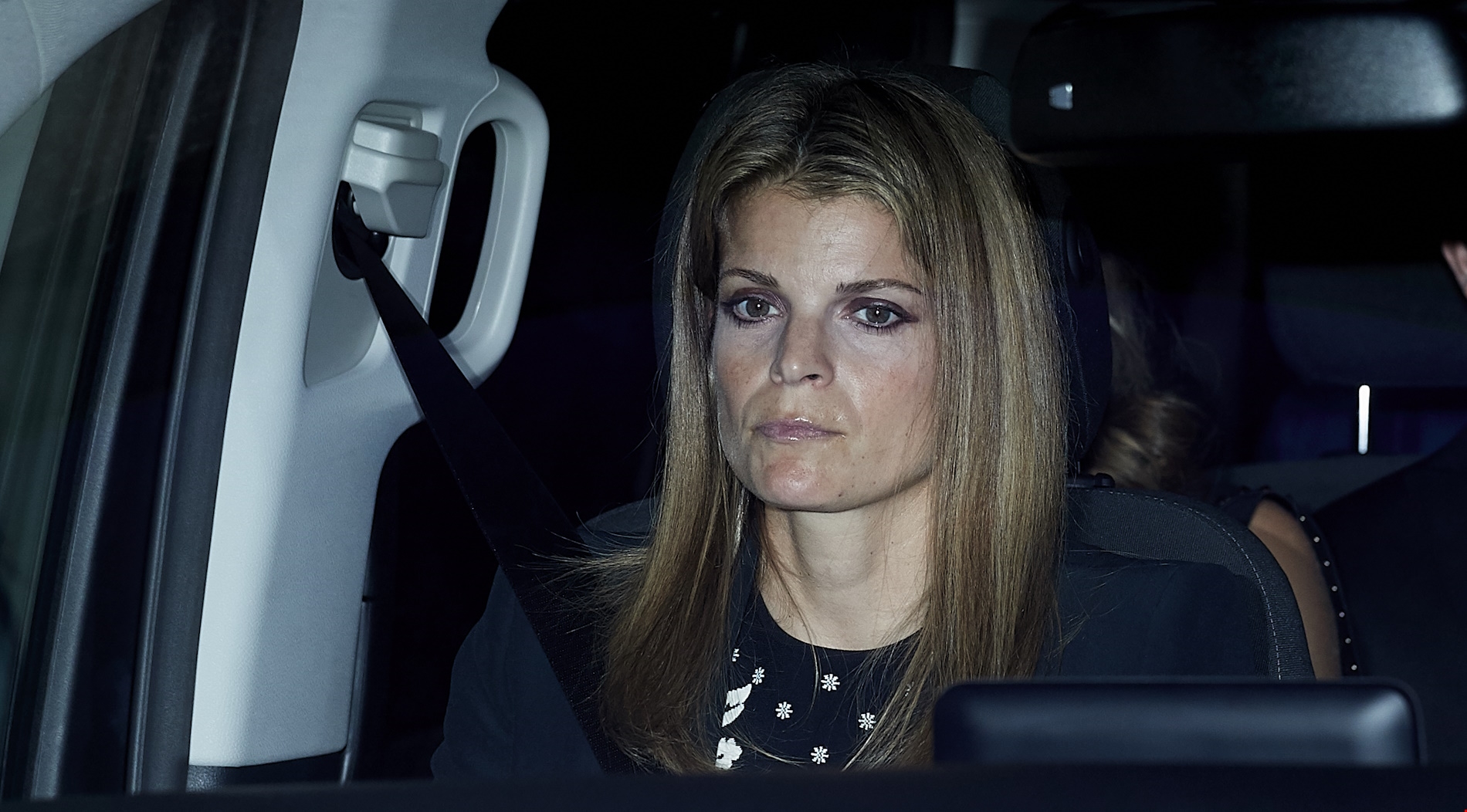 Αθηνά Ωνάση | Μελαγχολική καλεσμένη στη γαμήλια τελετή της δισεκατομμυριούχου Marta Ortega