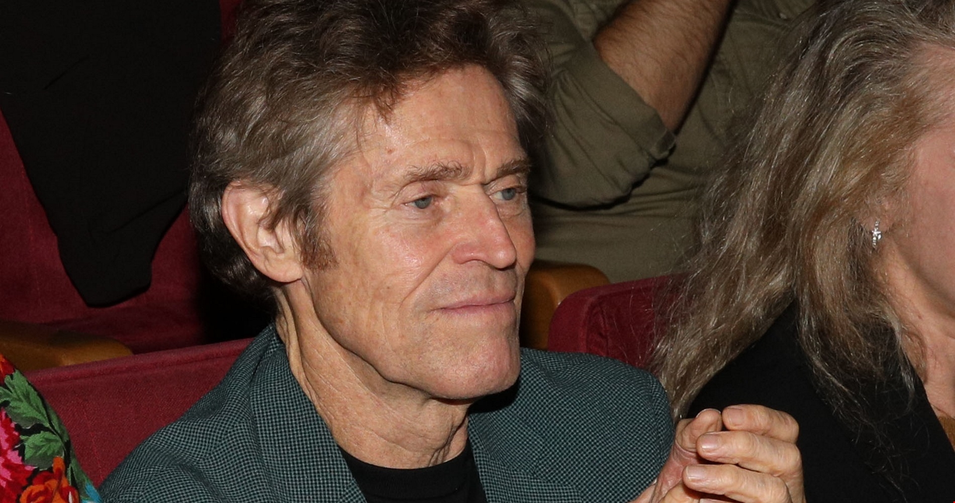 O Willem Dafoe πρωταγωνιστεί  στο video clip ελληνικού συγκροτήματος - εικόνα 2