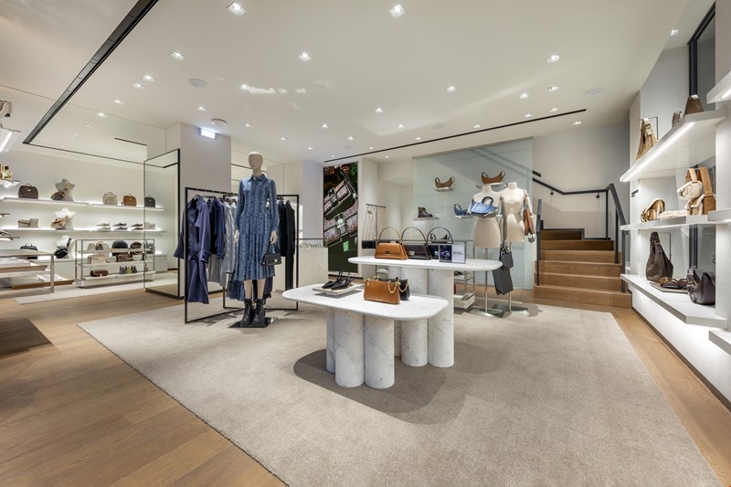 O Michael Kors ανοίγει το νέο του κατάστημα στο κέντρο της Αθήνας