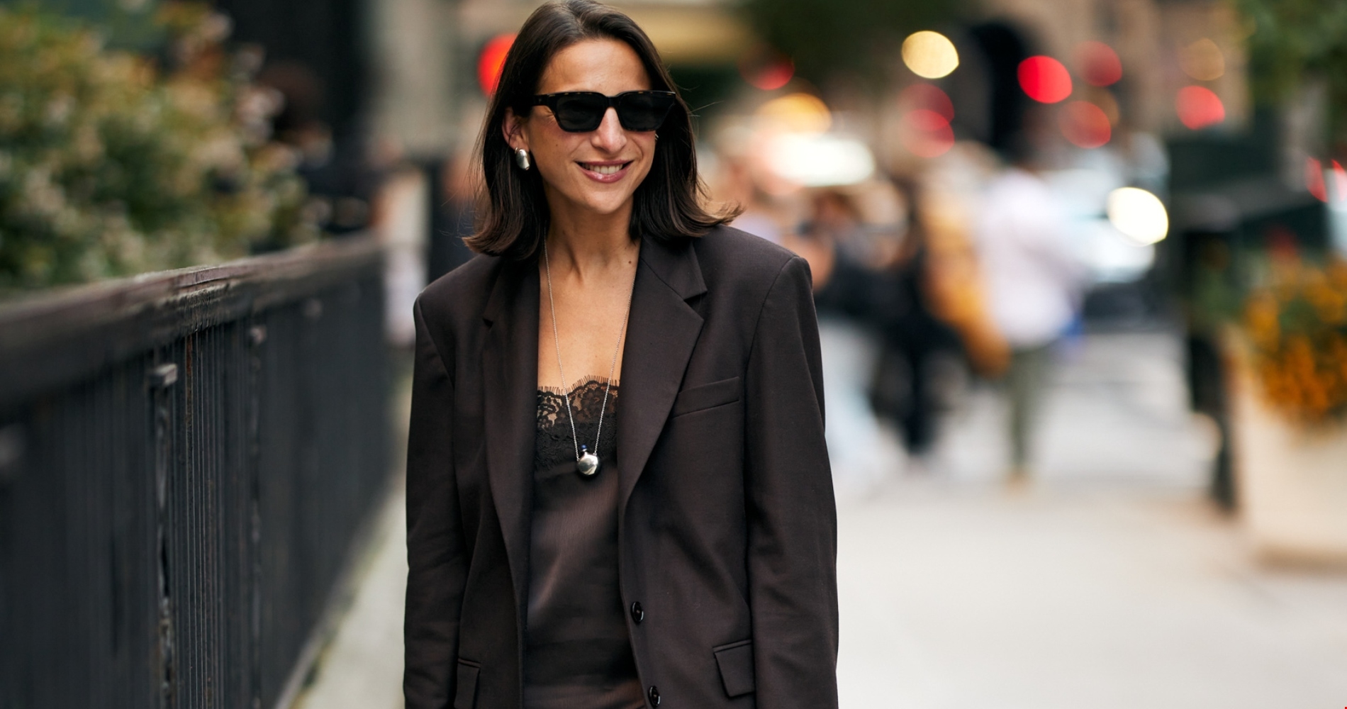 Η Βίκυ Καγιά με culottes και τα must have παπούτσια του φθινοπώρου - εικόνα 1