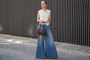 Αυτή η πουά φούστα από τα Marks & Spencer είναι το διαχρονικό κομμάτι που θα ορίσει το προσωπικό σου στιλ - εικόνα 2