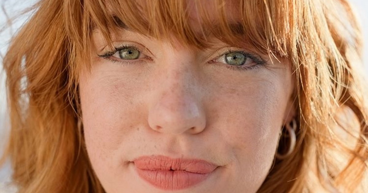 Ρυτίδες στον λαιμό και το ντεκολτέ | Πώς θα τις μειώσεις αποτελεσματικά - εικόνα 1