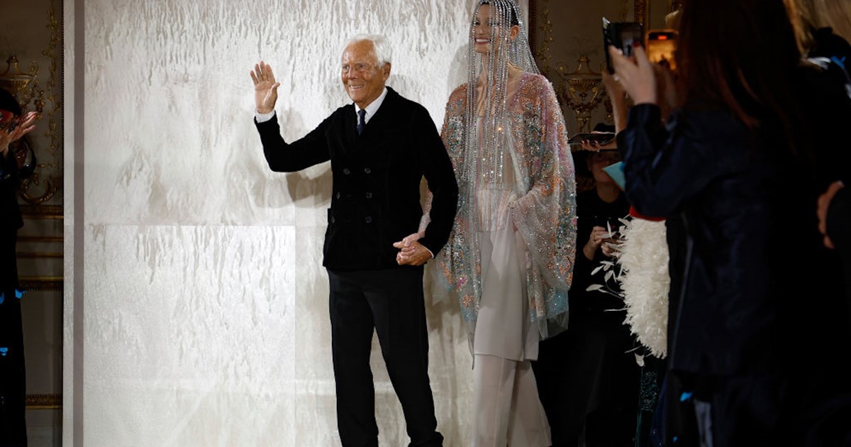 Giorgio Armani 1934 - 2025 | Ο σχεδιαστής που άλλαξε τον τρόπο που αισθανόμαστε μέσα στα ρούχα μας - εικόνα 1