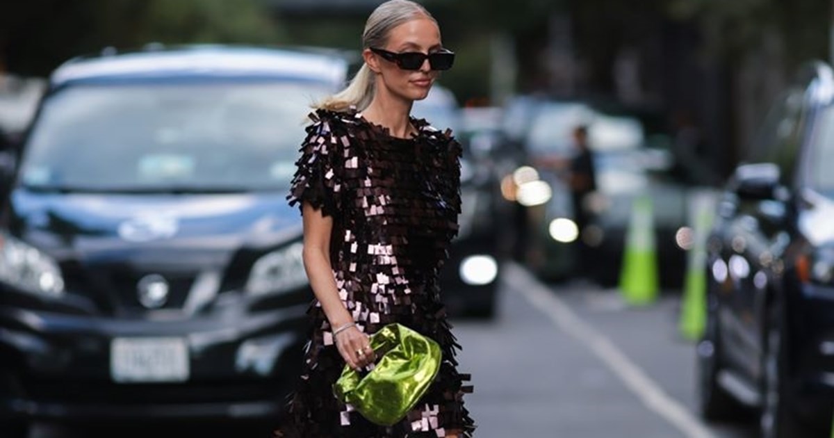 Κόκκινο Φόρεμα | 10 επιλογές για να μπεις σε εορταστικό κλίμα - εικόνα 2