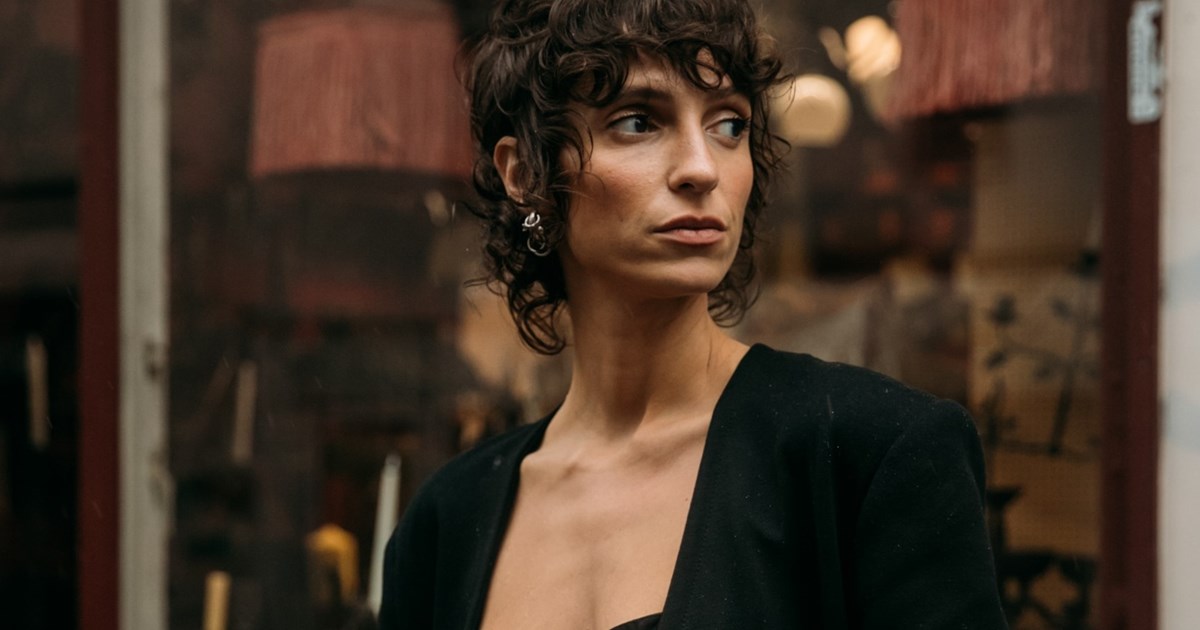 To χτένισμα της Demi Moore στο κόκκινο χαλί ήταν όνειρο - και το επιμελήθηκε Έλληνας hairstylist - εικόνα 1