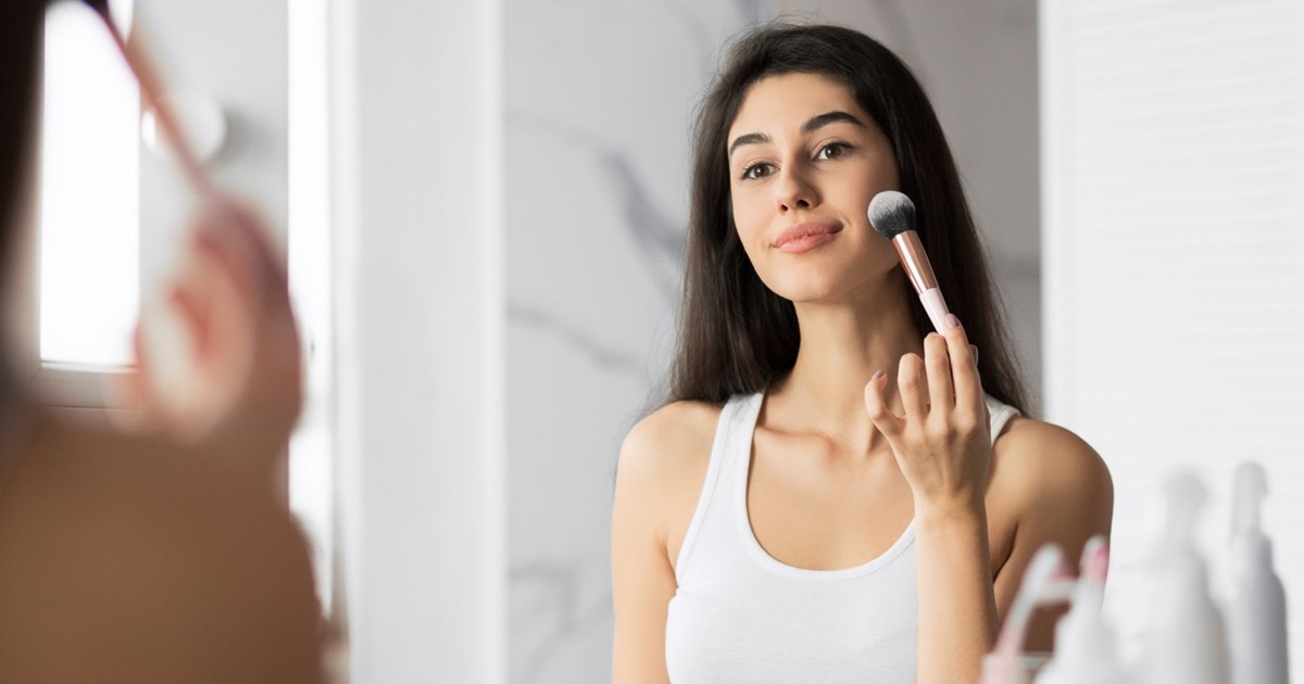 Flush Blush | 5 viral υγρά ρουζ για να δημιουργήσεις τα "αναψοκοκκινισμένα ζυγωματικά" - εικόνα 2