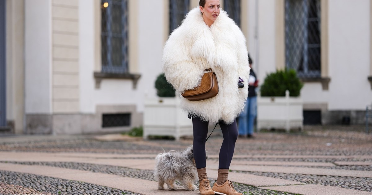 Οι καφέ δερμάτινες μπότες kitten heels της Stradivarius που θα φορέσεις όλο τον χειμώνα - εικόνα 1