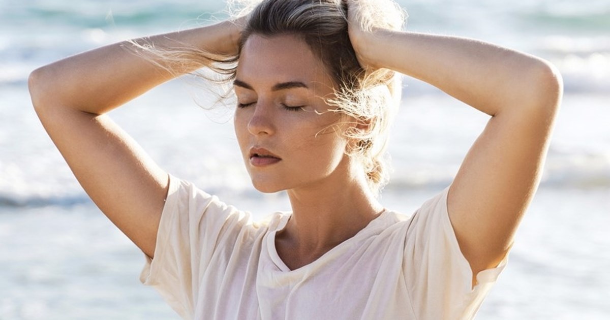 Tα καλύτερα self-tan drops για sunkissed επιδερμίδα τις πρώτες μέρες της άνοιξης - εικόνα 1