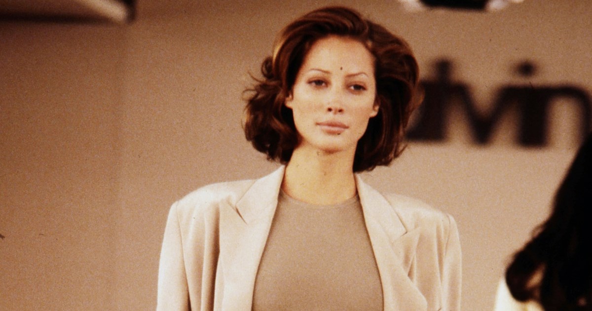 Η Μαρία Ναυπλιώτου με το νεανικό κούρεμα που βλέπουμε παντού στα catwalks - εικόνα 1