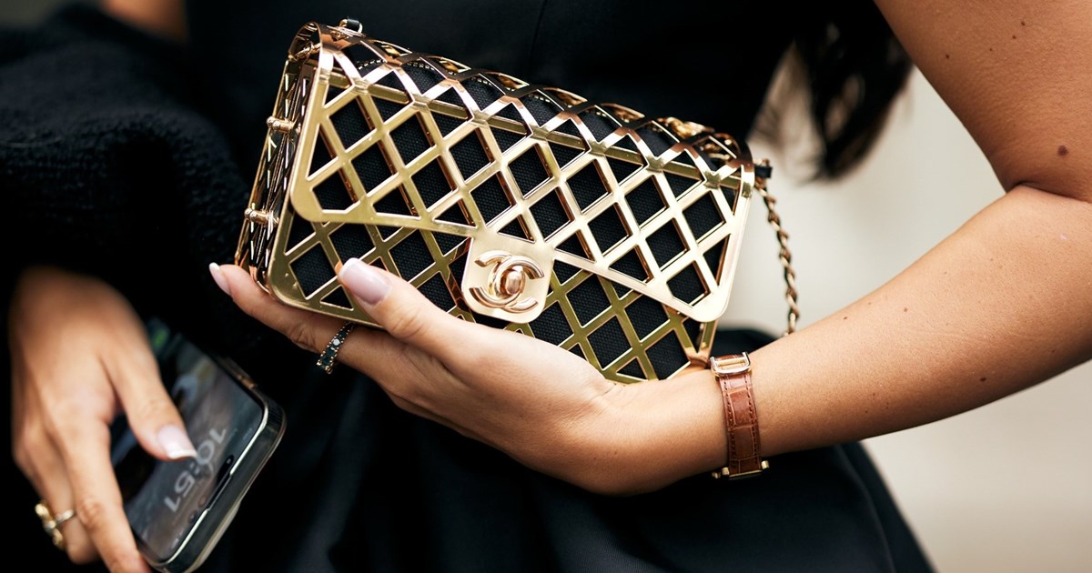 Μανικιούρ στο σπίτι | Τα βερνίκια που θα χαρίσουν υπέροχο gel εφέ στα νύχια σου - εικόνα 2