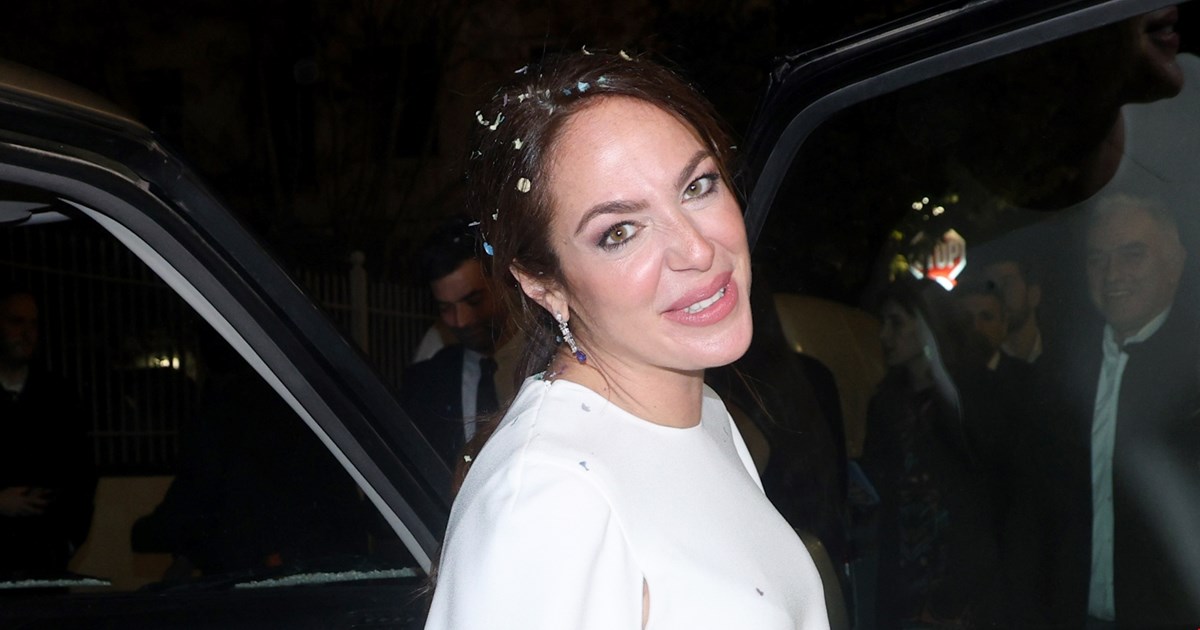 Δόμνα Μιχαηλίδου | Το elegant χτένισμα που επέλεξε για τον γάμο της είναι ό,τι πιο σύγχρονο για τις νύφες του '25 - εικόνα 1